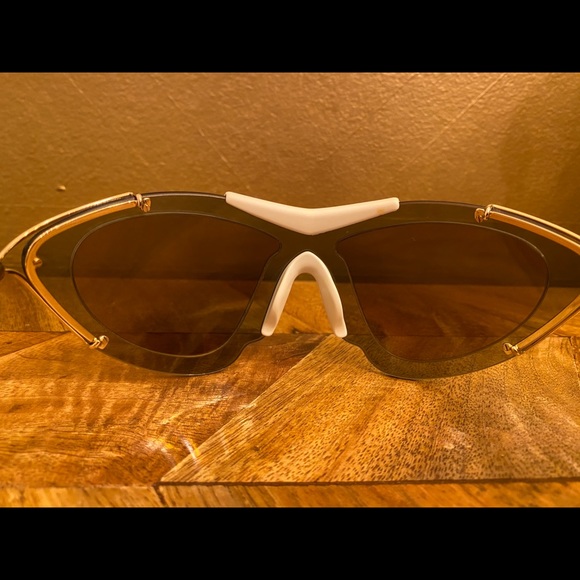 Givenchy GV 7013/S sunglasses - Picture 4 of 10